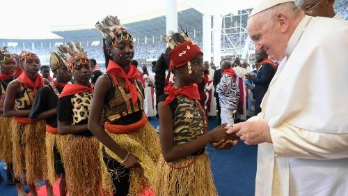 Avec les jeunes Congolais, François exhorte à rejeter la corruption