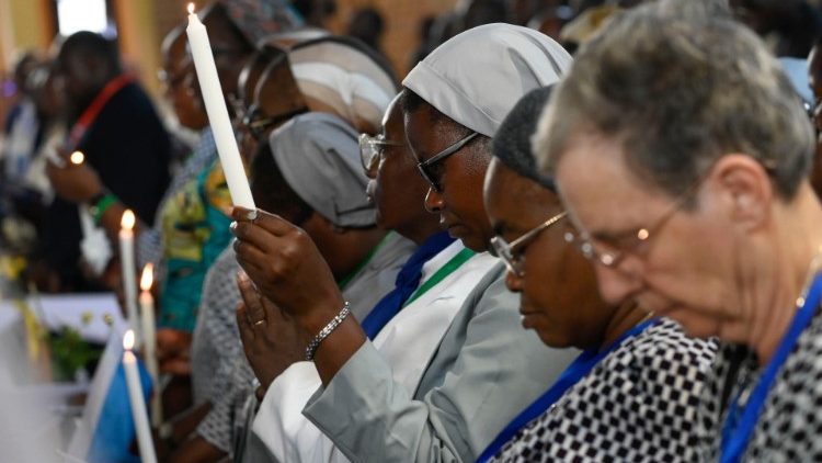 Waamini wayatakatifuze malimwengu kwa chachu ya maadili na utu