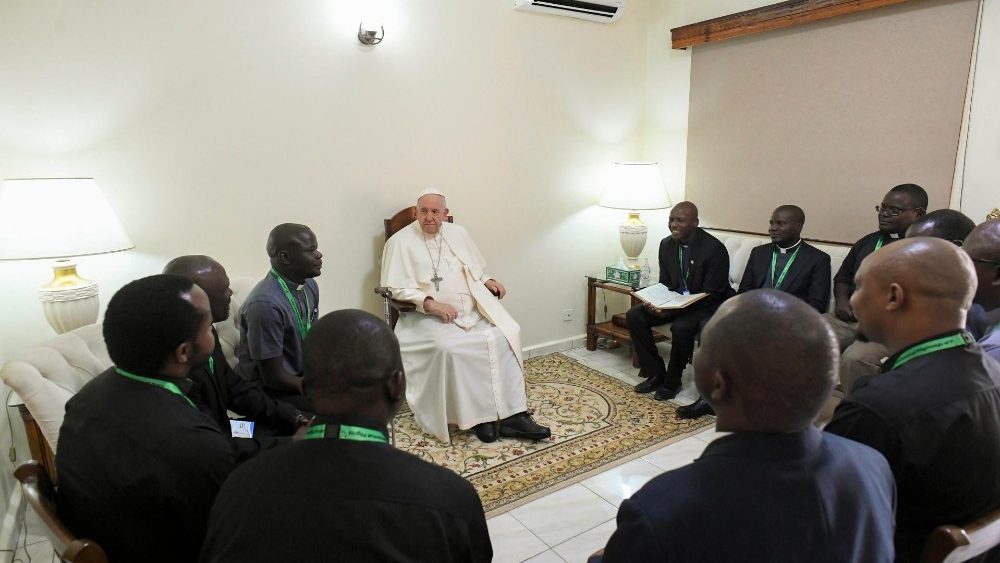 Takimi i Papës me jezuitët gjatë udhëtimit apostolik në RD të Kongos e në Sudanin e Jugut