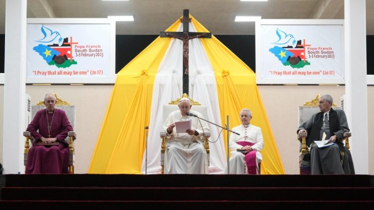 Papa Francisko na viongozi wawili aliosindikizana nao huko Sudan Kusini