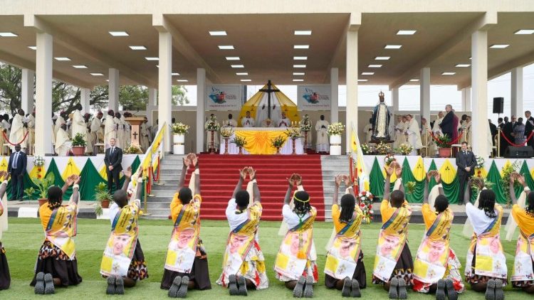 Waamini wanapaswa kumsikiliza Kristo Yesu: Neno. Dhamiri, Sala na Tafakari
