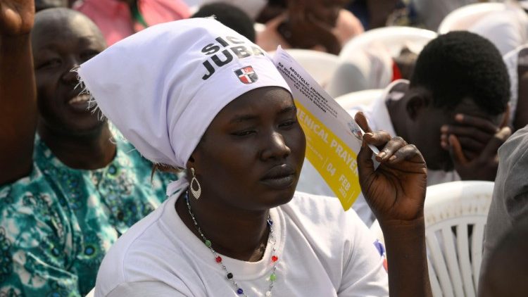 Viagem Apostlica dao Papa Francisco - Santa Missa Mausolu "John Garang" 