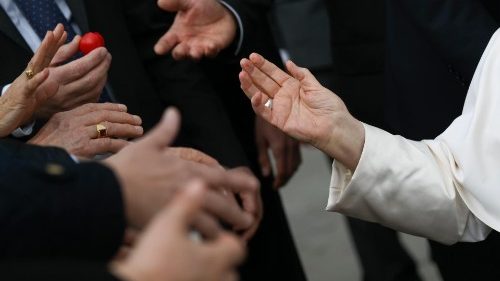 Da Monaco a Roma in bici, un gruppo di vittime di abusi consegna una lettera al Papa