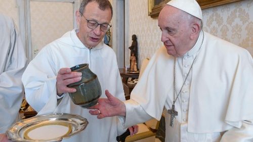 Fratel Alois: serve una pazienza ardente contro la guerra