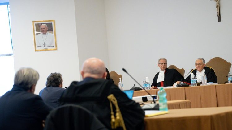 Un'immagine del processo per la gestione dei fondi della Santa Sede, nell'Aula dei Musei Vaticani (foto d'archivio)