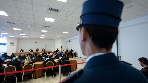 Processo vaticano, Peña Parra: o caso de Londres foi uma Via-Sacra