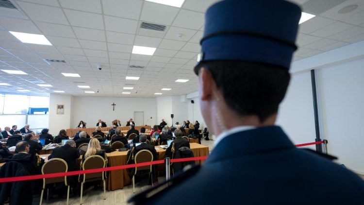 Un monento del juicio en el Vaticano sobre las inversiones de la Secretaria de Estado en Londres.