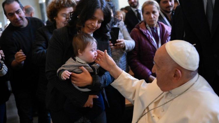 Papa në famullinë e Zojës së Hireve, Romë