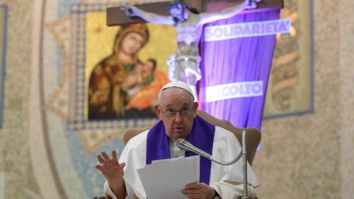 O Papa: Deus não tem medo de tocar as feridas da nossa carne