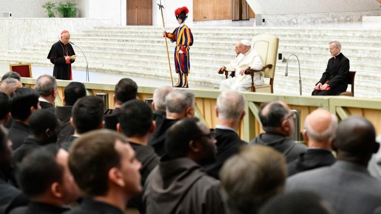 L'udienza in Aula Paolo VI ai partecipanti al Corso sul Foro interno