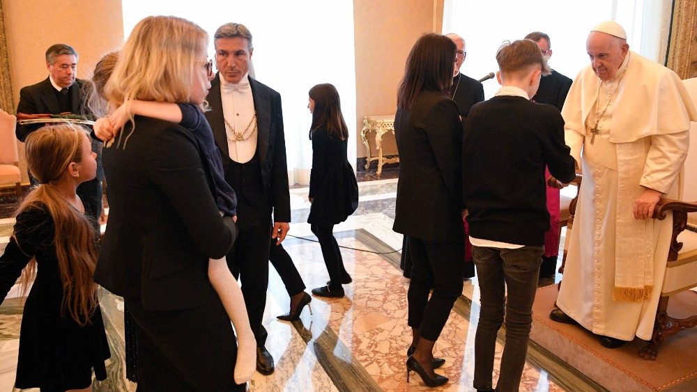 Il saluto di Papa Francesco ai partrecipanti all'udienza