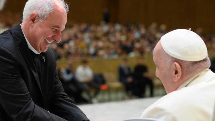 Papa Francesco con monsignor Michele Di Tolve