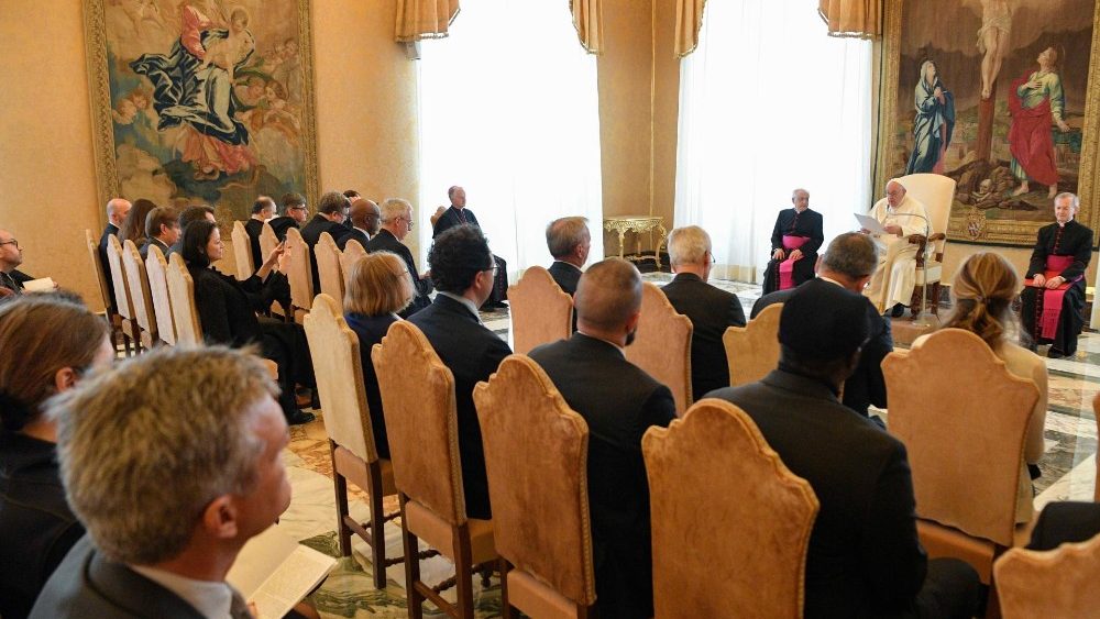 O Papa na audincia aos participantes do encontro "Minerva Dialogues" promovido pelo Dicastrio para a Cultura e a Educa??o (Vatican Media)