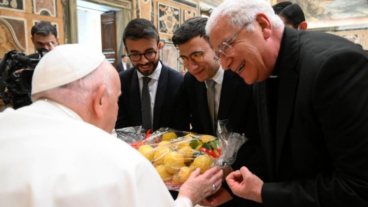 Papie? Franciszek na spotkaniu ze wsplnotami seminaryjnymi z Kalabrii, 27 marca 2023