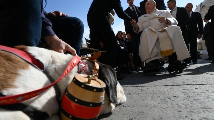 Magnum sur la Place Saint-Pierre avec le Pape François, mercredi 29 mars 2023