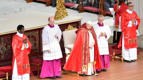 O Papa: Cristo impele-nos a procurá-lo e amá-lo nos abandonados