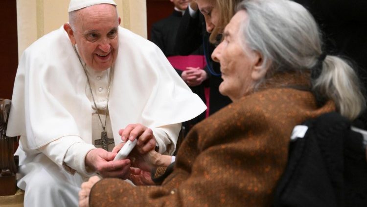 Papa Francisco recebe Dirigentes e Dependentes do Instituto Nacional da Previdncia Social (INPS)