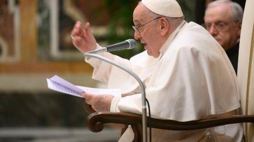 Francesco: no al precariato e al lavoro nero, la società si regge se è solidale