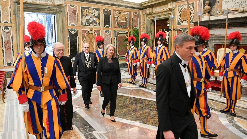 A visita de Borjana Kri?to ao Vaticano nesta segunda-feira (3)
