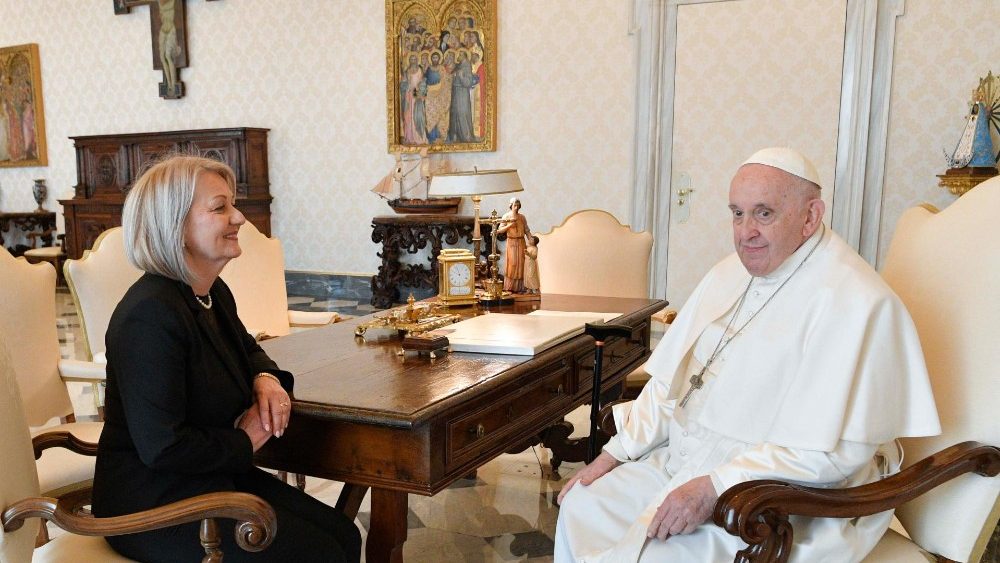 O encontro de Borjana Kri?to com Francisco nesta segunda-feira (3)