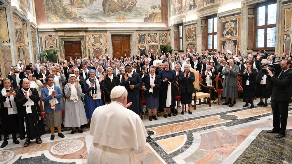 Papa pozdravlja članice Talijanske unije viših redovničkih poglavarica