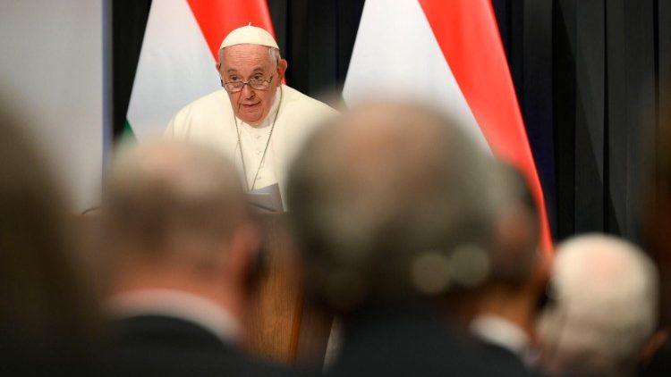 Franziskus sprach in Budapest vor Politikern