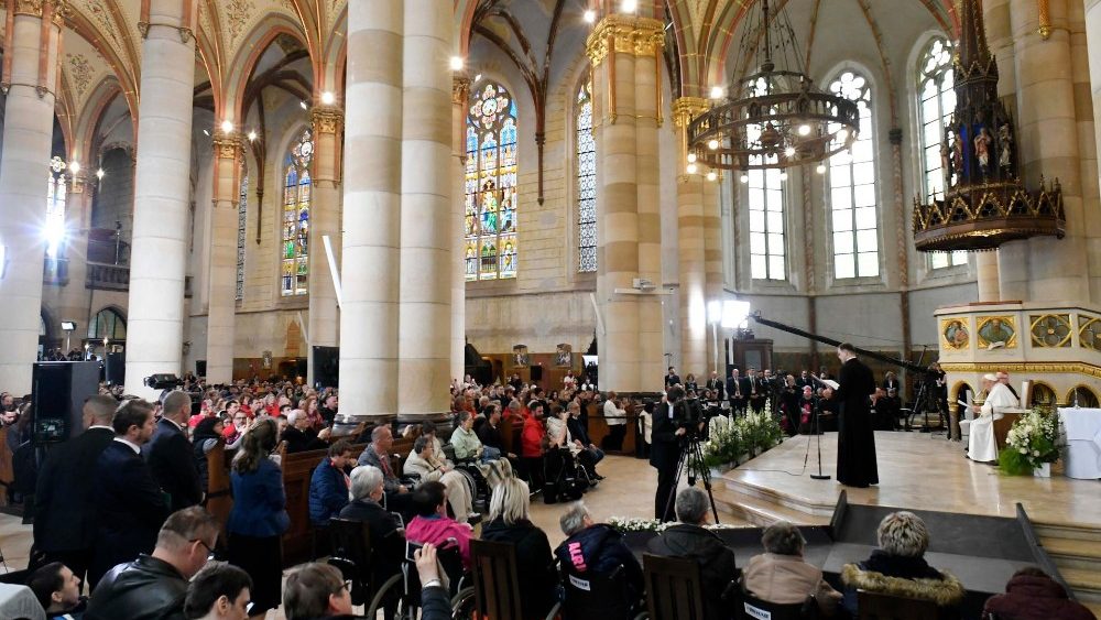 Rencontre avec les pauvres et les rfugis, Budapest, 29 avril 2023. 