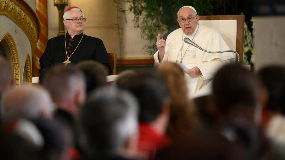 O Papa Francisco no encontro com os pobres e refugiados na Igreja de Santa Isabel da Hungria