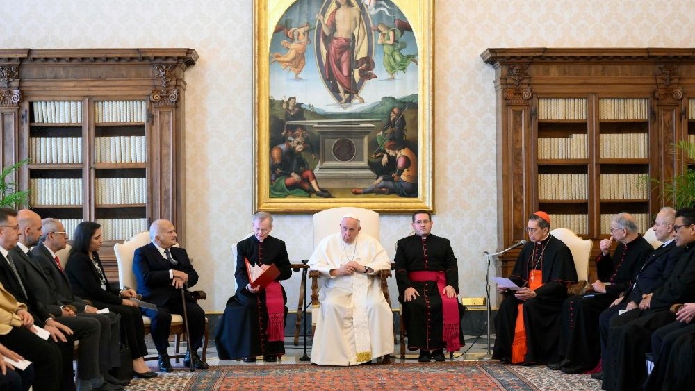 A delega??o em audincia com o Pontfice no Vaticano