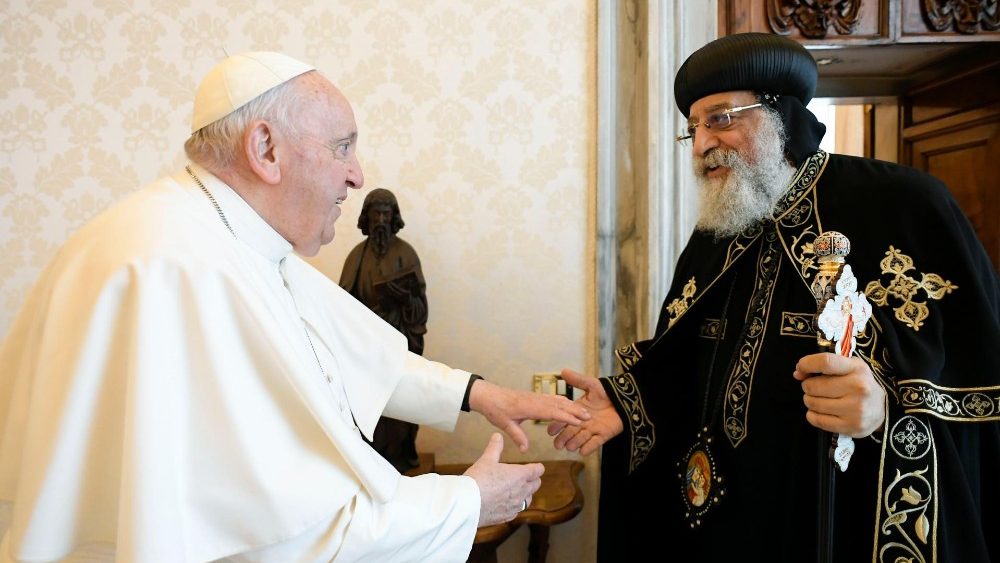 Le Pape Fran?ois et le Pape Tawadros II, jeudi 11 mai 2023, au Vatican. 