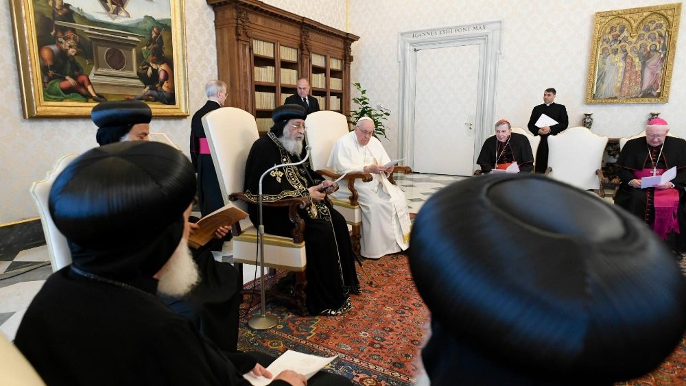 Papa Francisco, Tawadros II e delega??o copta