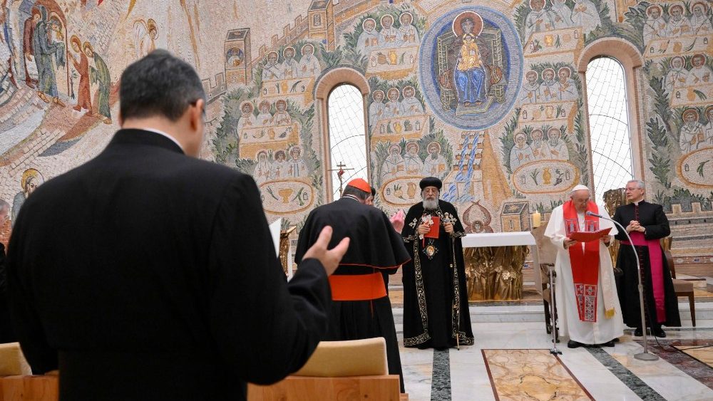 Le Pape Fran?ois et le Pape Tawadros II, jeudi 11 mai 2023, au Vatican. 
