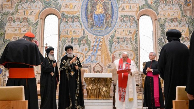 La preghiera comune tra Francesco e Tawadros II