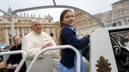 Audience générale: saint François-Xavier, exemple missionnaire pour les jeunes 