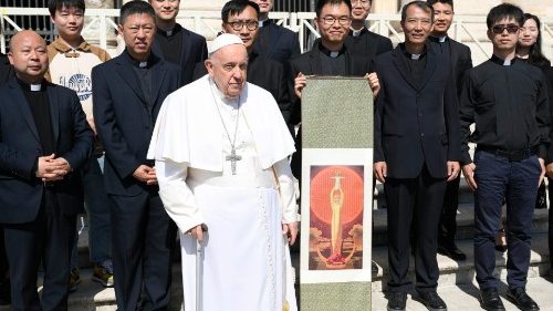 Pope Francis expresses closeness to Chinese Catholics 'who suffer'