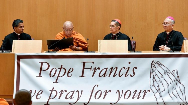 Monges budistas no Augustinianum