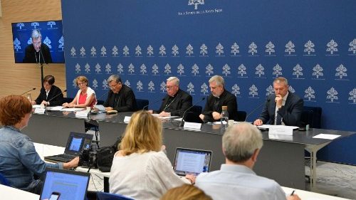 Presentan Instrumentum Laboris del Sínodo