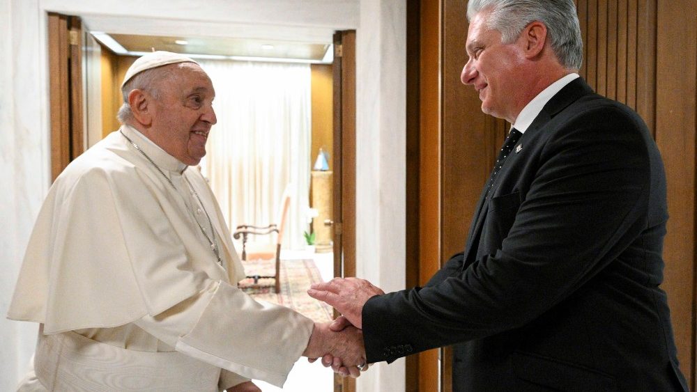 Final do encontro entre o Sr. Miguel Diaz-Canel Bermudez e o Santo Padre