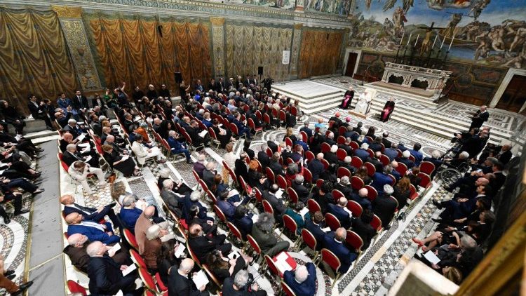 Një tjetër pamje e audiencës në Kapelën Sistine