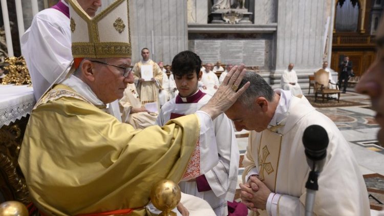 Ordenacin episcopal de Mons. Gian Luca Perici