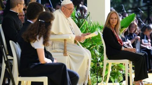 MAP tells students in Lisbon there is no future in a world without God
