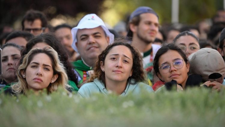 Meeting with students at the Universidade Catòlica Portuguesa