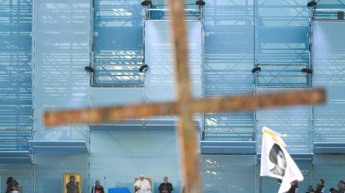 Il Papa alla Via Crucis: Gesù aspetta di vedere le finestre aperte delle nostre anime