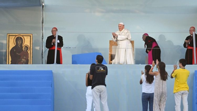 MAP Francis applauds the work of young people
