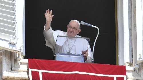 MAP at Angelus: Marys life marked by service and praise