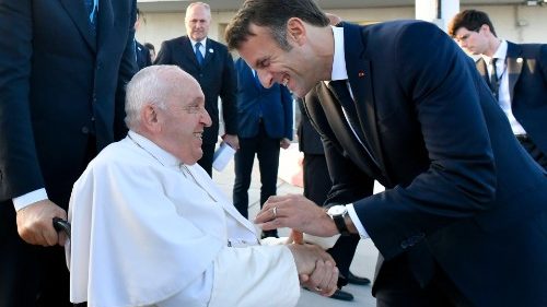 Francesco è rientrato da Marsiglia. Il congedo segnato da affetto e gratitudine
