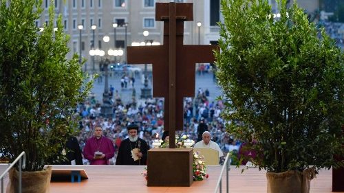 Francesco: Dio parla nel silenzio, chiediamo il dono dellascolto per il Sinodo