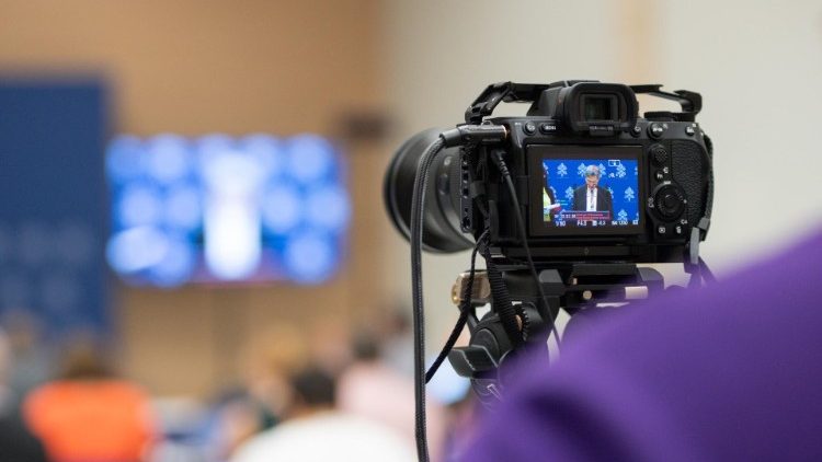 Il briefing sui lavori del Sinodo in Sala Stampa vaticana