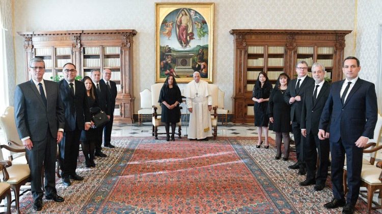 L'incontro del Papa con Dina Boluarte Zegarra, presidente della Repubblica del ʱ