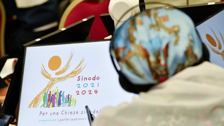 El Sinodo durante los trabajos en el Aula Pablo VI